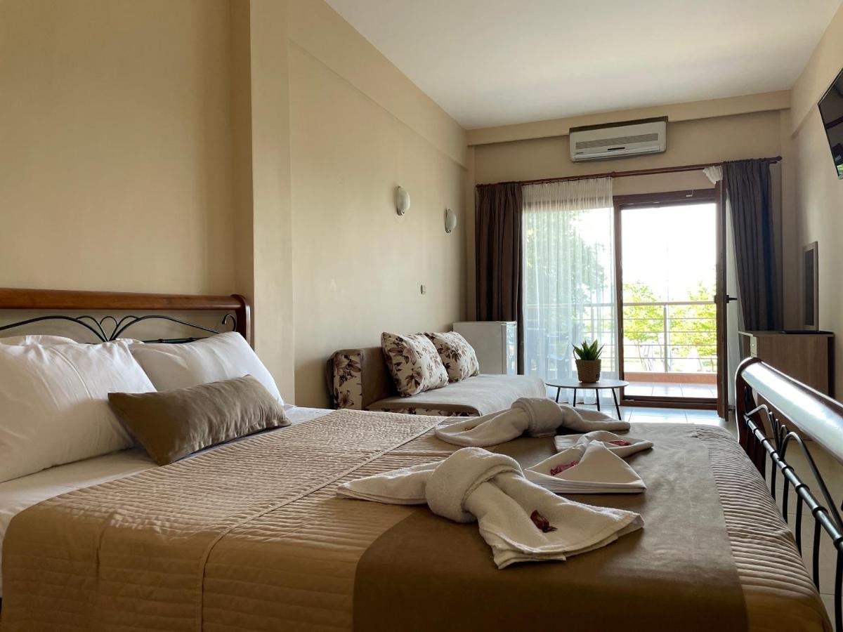 Helios Hotel Stavros  Exterior photo